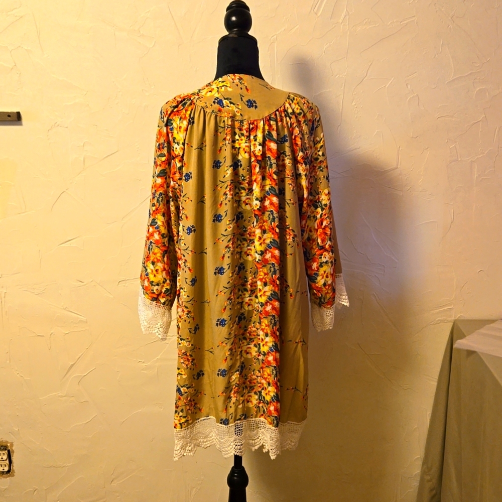 Kimono - Picture 2 of 4